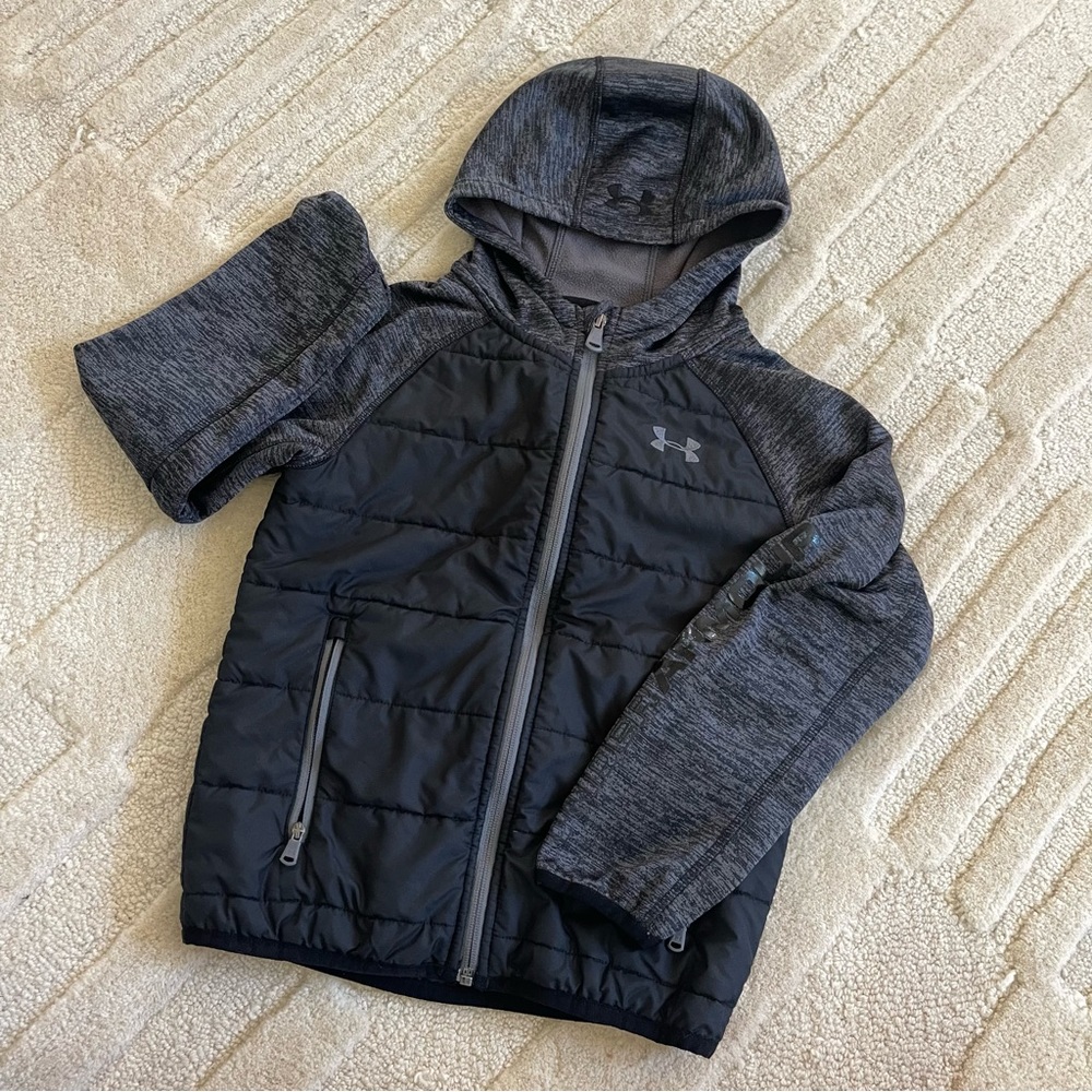 Sz 7 Underarmour zip up
